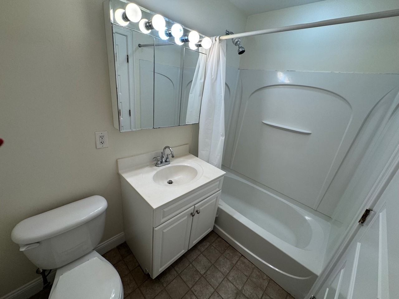 52 Ashford Street #3 - Photo 4 of 4