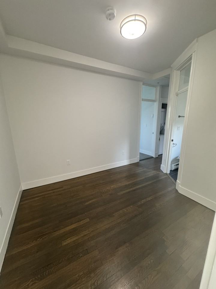 77 Park Drive #15 - Photo 4 of 9