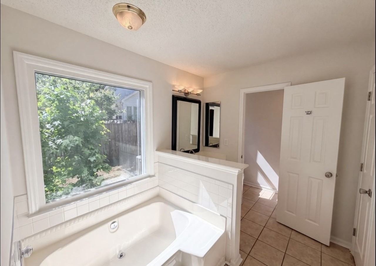 13628 Tynecastle Lane - Photo 2 of 7
