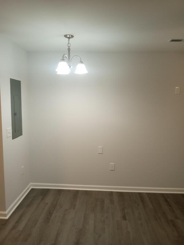 875 State Ct - Photo 4 of 7