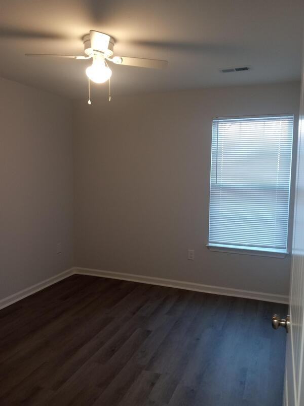 875 State Ct - Photo 5 of 7