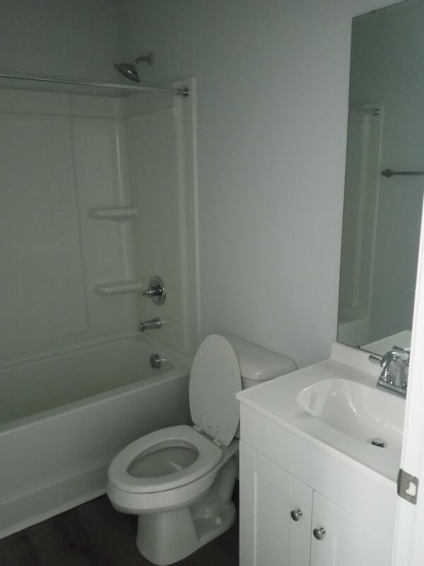 875 State Ct - Photo 6 of 7