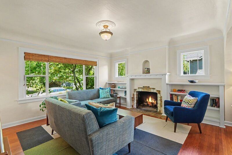 351 Nw 84th St - Photo 3 of 38