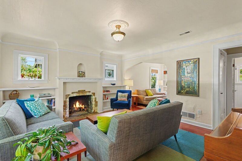 351 Nw 84th St - Photo 4 of 38