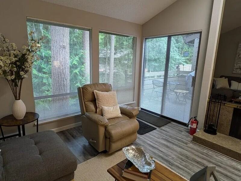 19115 Ballinger Way Ne #203 - Photo 4 of 32