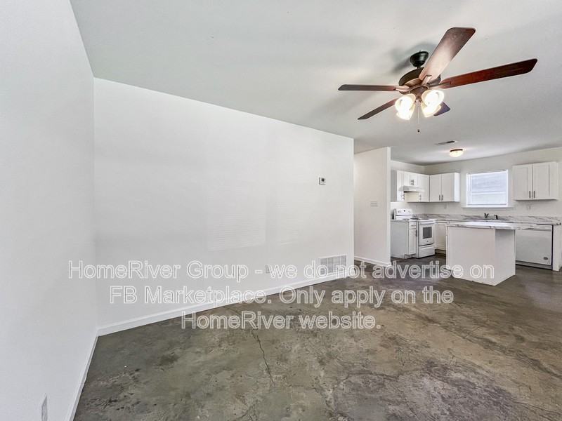 3848 Ajanders Dr - Photo 3 of 21