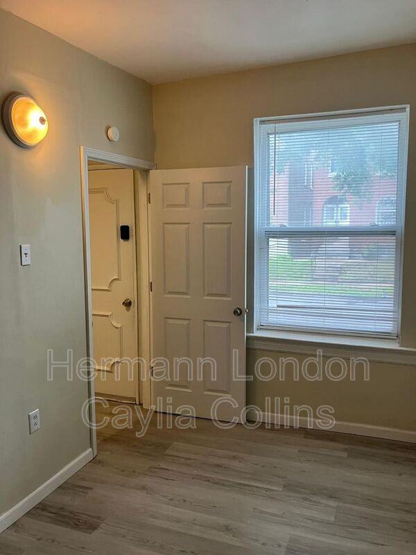 4920 Wise Ave #1F - Photo 2 of 14