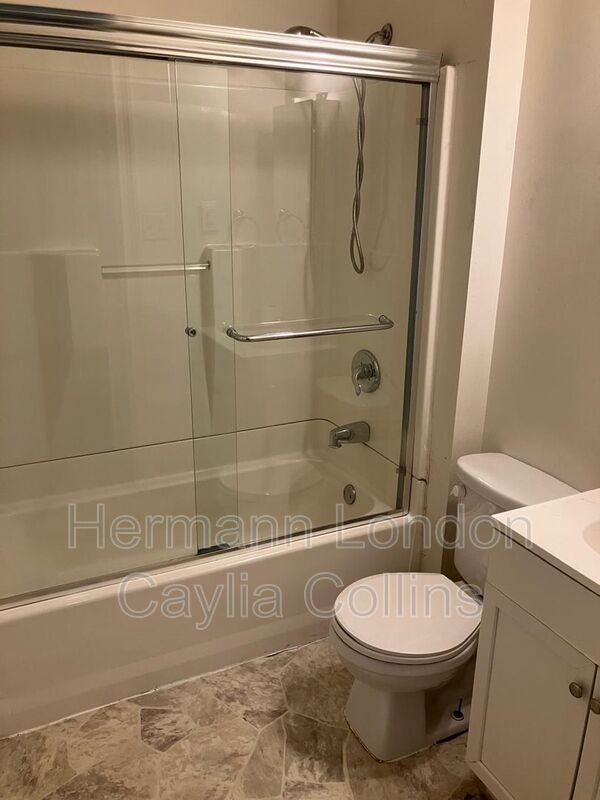 4920 Wise Ave #1F - Photo 4 of 14