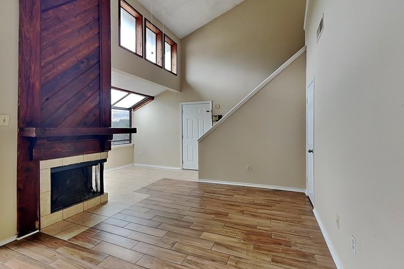 9600 Royal Ln #301 - Photo 4 of 21