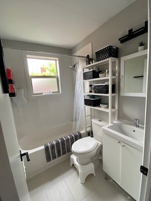 120 Lebrun St - Photo 3 of 8
