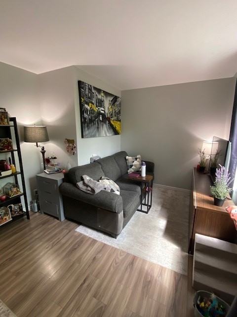 120 Lebrun St - Photo 6 of 8
