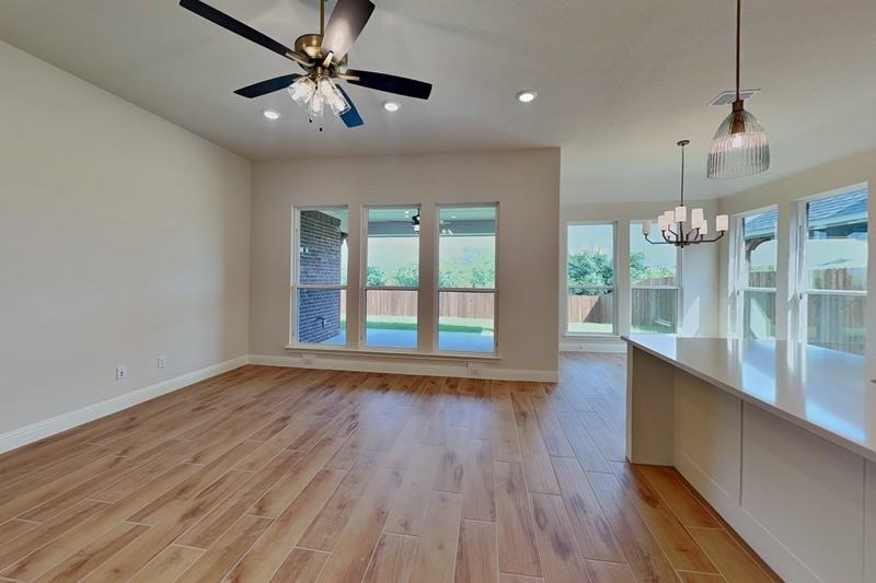 8209 Crystal Lagoon Way - Photo 2 of 16