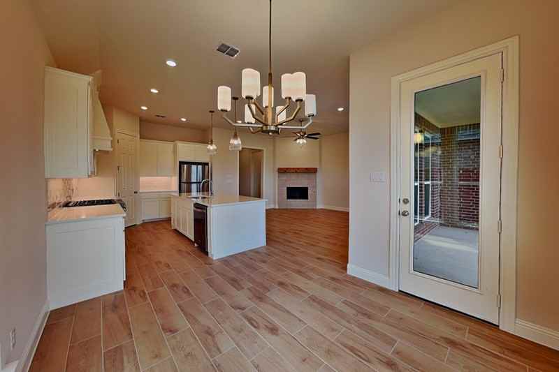 8209 Crystal Lagoon Way - Photo 6 of 16