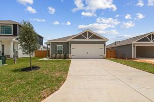 featured image of 15651 Plum Brook Dr