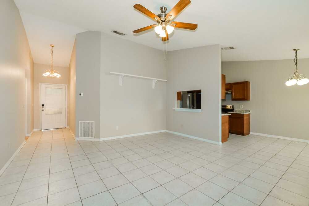 9324 Pavillion Dr - Photo 5 of 16