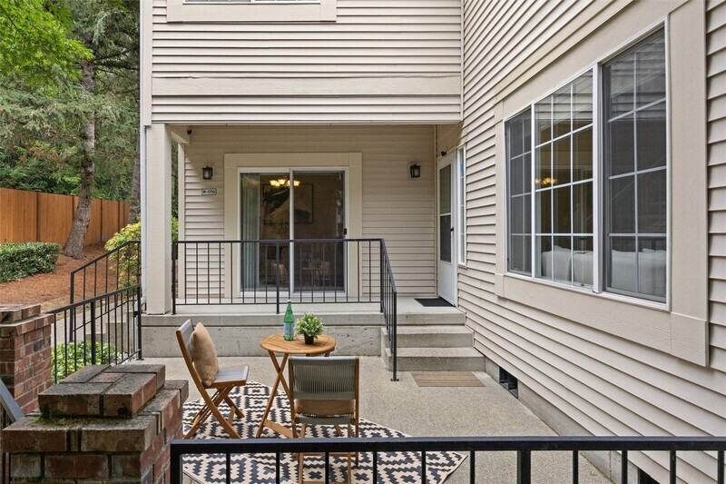 10909 Avondale Rd Ne #R170