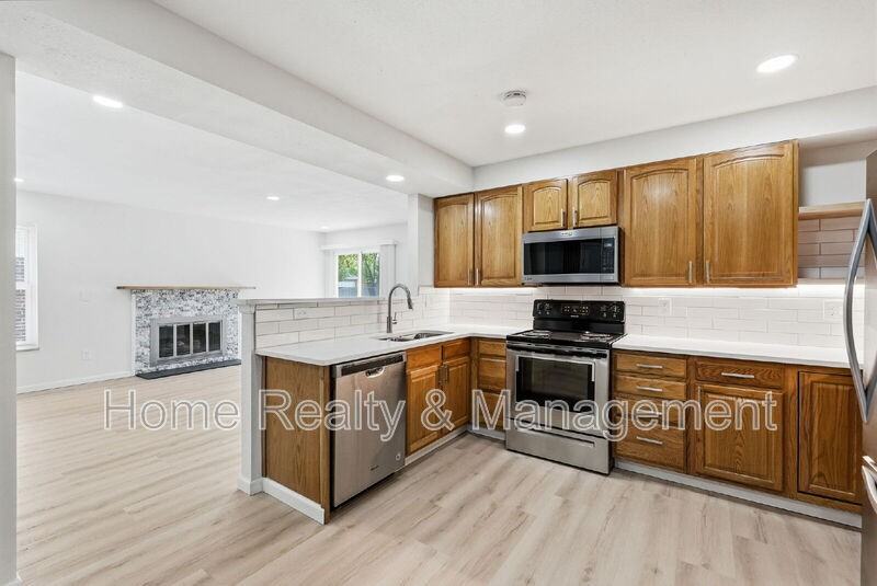 11731 Sherman St - Photo 2 of 22
