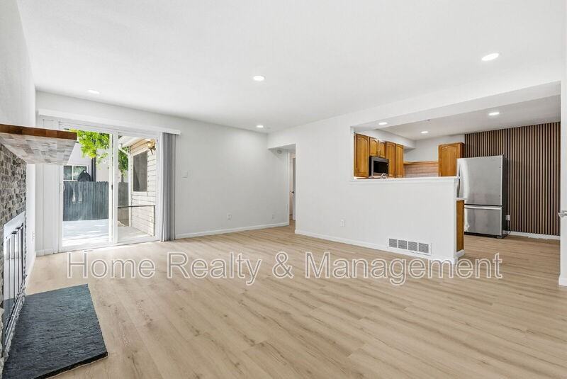 11731 Sherman St - Photo 4 of 22