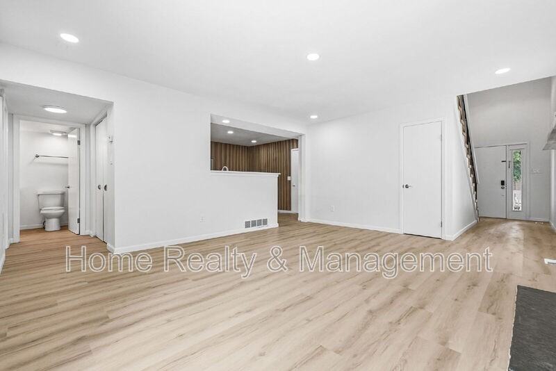 11731 Sherman St - Photo 6 of 22