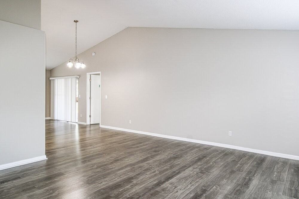 10142 Bannister St - Photo 4 of 16