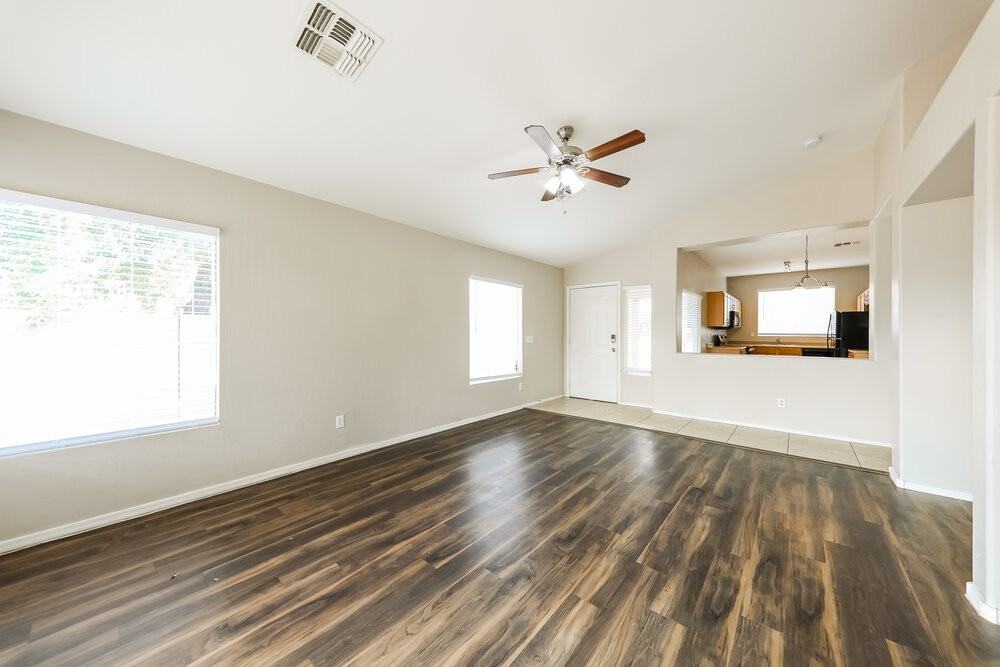 14601 N 154th Ave - Photo 6 of 16