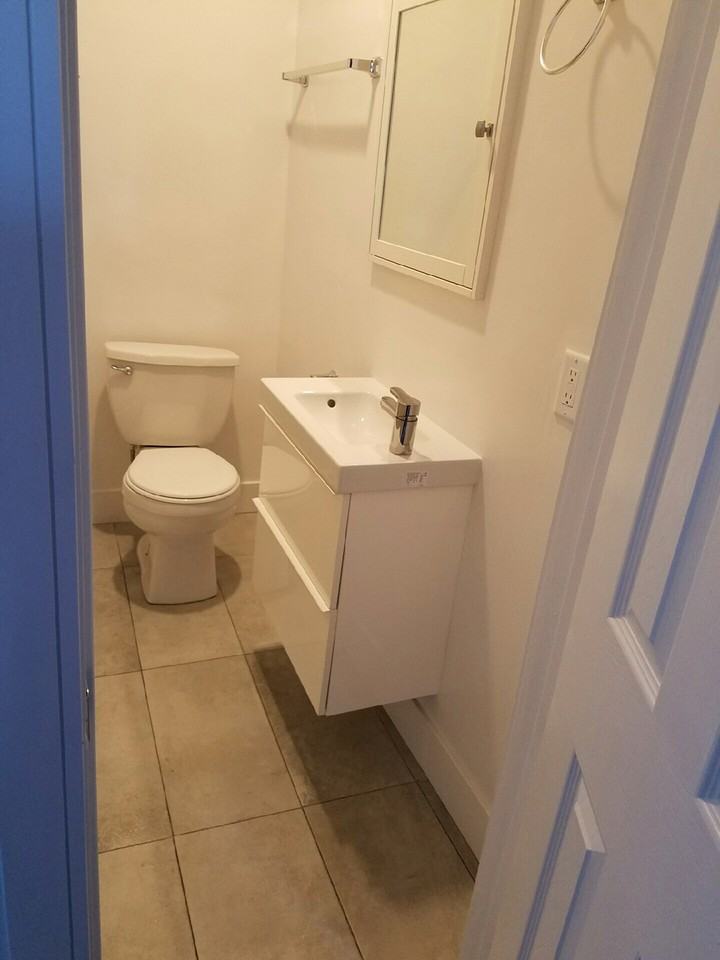 845 Normandie Avenue #5 - Photo 7 of 11