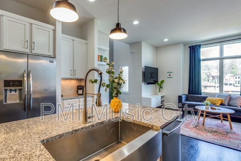 1027 Wedgewood Ave - Photo 6 of 27