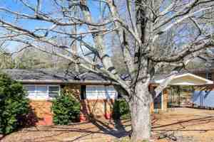 featured image of 4682 Glenwood Rd