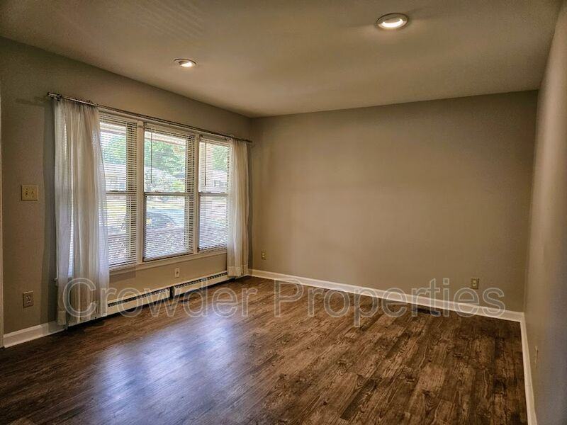 1120 Georgetown Dr - Photo 2 of 14