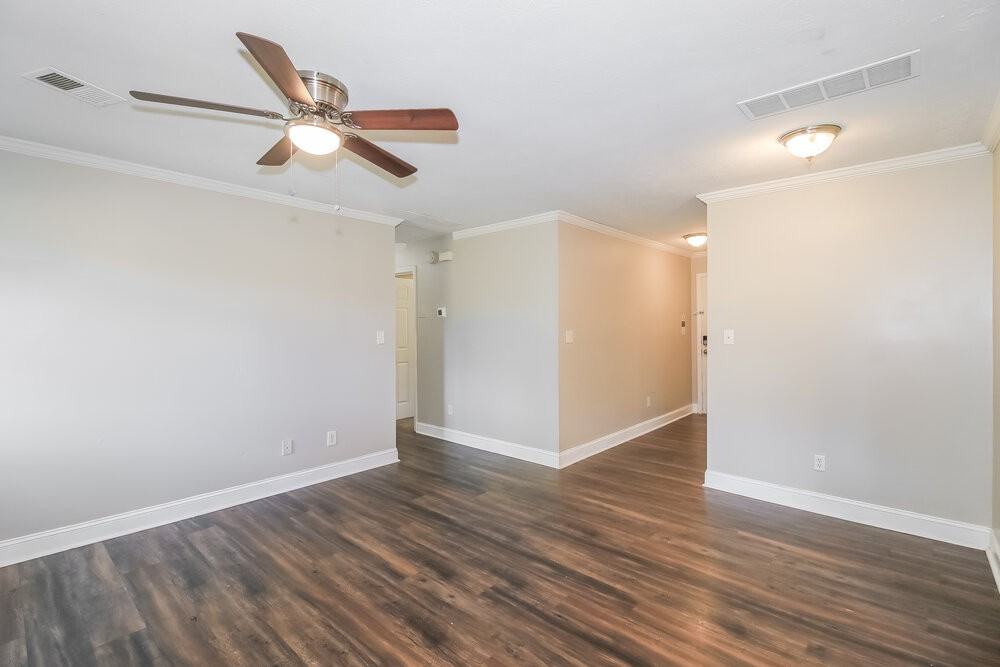 9346 Woodknoll Way - Photo 5 of 16