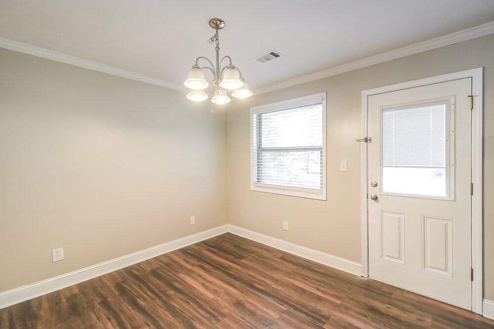 9346 Woodknoll Way - Photo 6 of 16