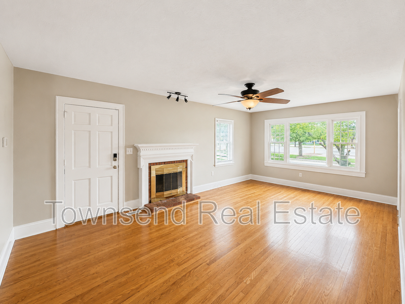 2534 Mcneill Cir - Photo 4 of 19