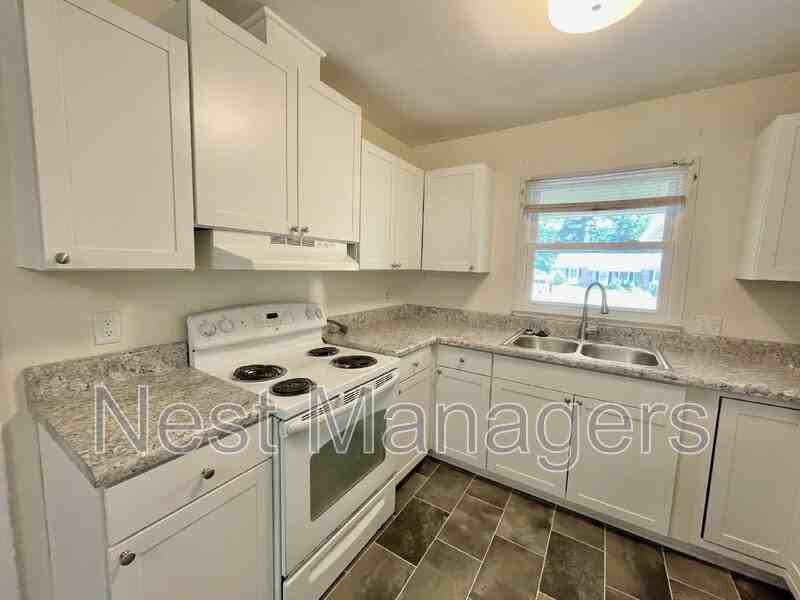 717 Rockwood Dr - Photo 5 of 25