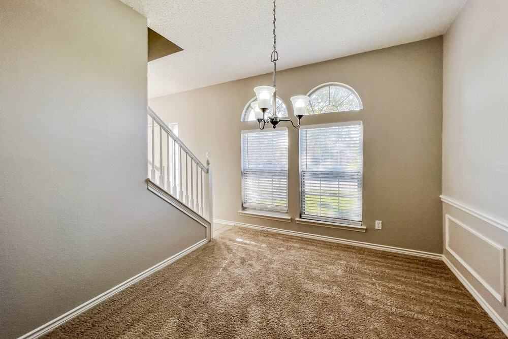 6902 Graham Dr - Photo 7 of 17
