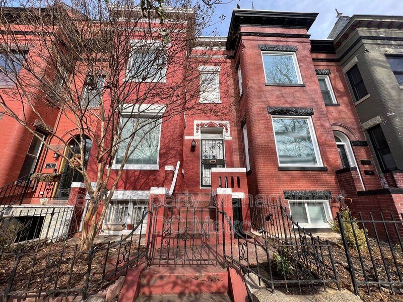 32 Quincy Pl Ne #NE - Photo 2 of 30