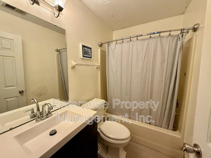 4569 Columbia Woods Ln - Photo 3 of 8