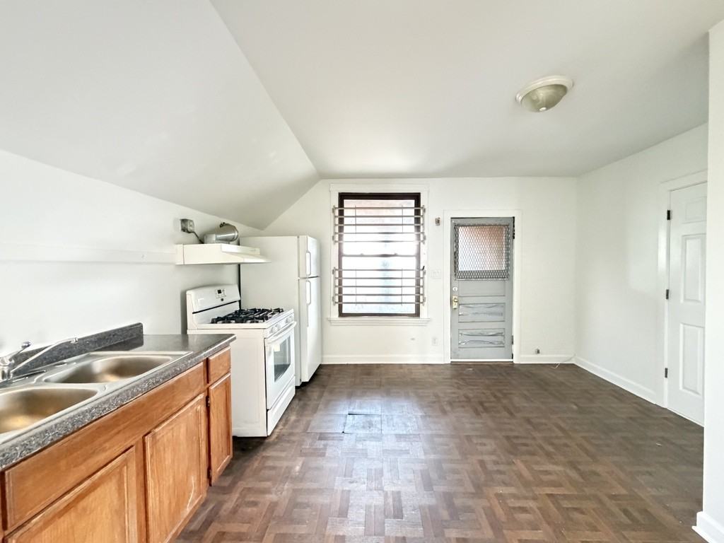1609 N Mcvicker Ave #CH2 - Photo 4 of 21