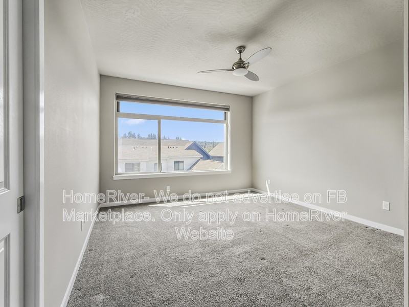 2365 W Summit Pkwy - Photo 4 of 20
