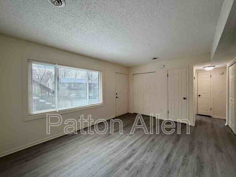 31 Dawnwood Cir - Photo 3 of 18