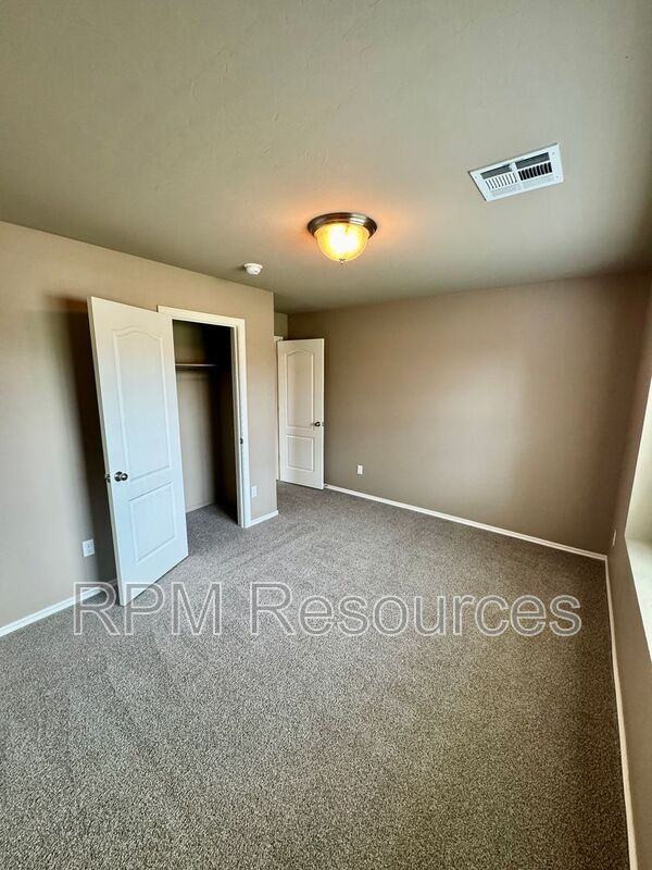 2705 Sugar Pine Dr - Photo 6 of 26