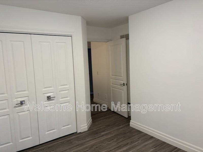 33 Broadway Ave - Photo 7 of 22