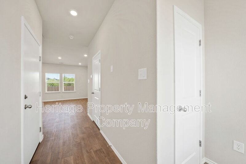15638 Clove Spice Way - Photo 3 of 33