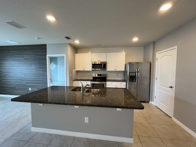5106 Fiddlewood Way - Photo 3 of 22