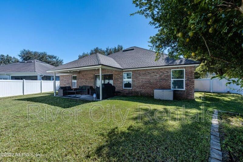 2848 Pebblewood Ln - Photo 7 of 19