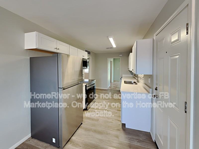 3623 W Luke Ave - Photo 5 of 24