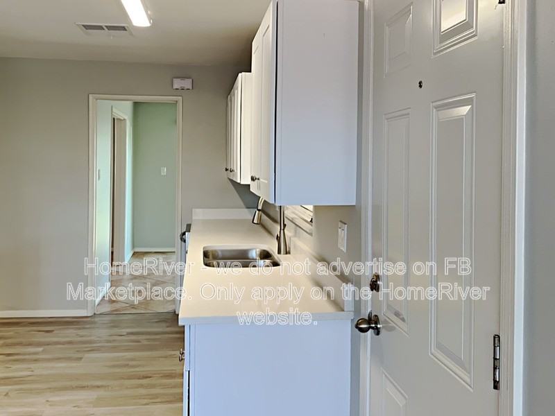 3623 W Luke Ave - Photo 6 of 24