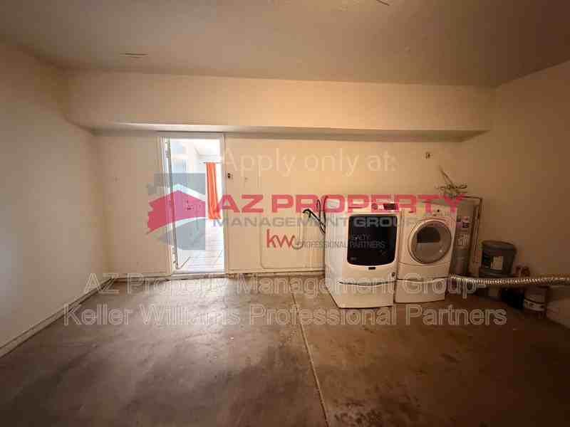 4226 N 22nd St #26 - Photo 7 of 13