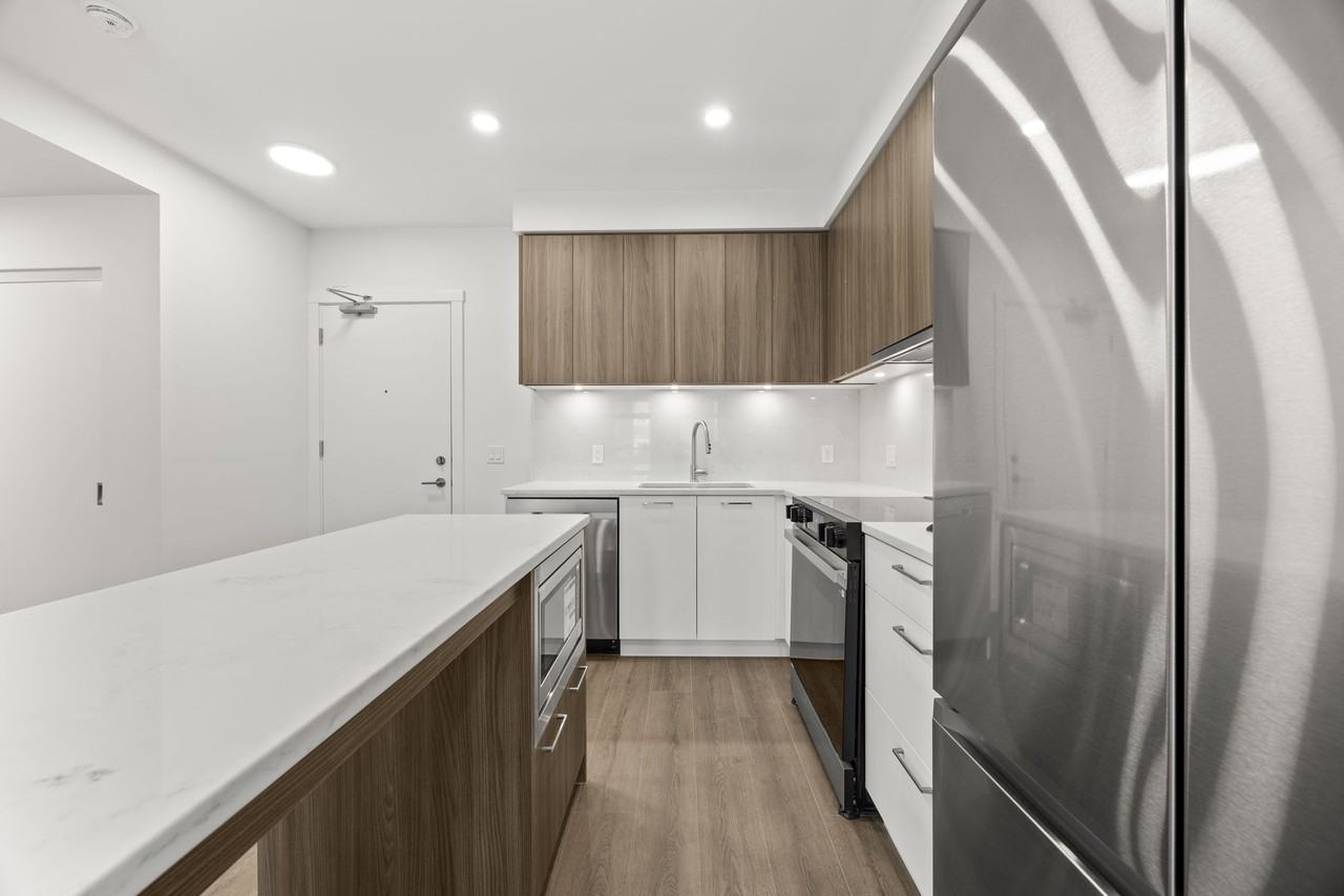 82 1st Street #213 - Photo 3 of 22