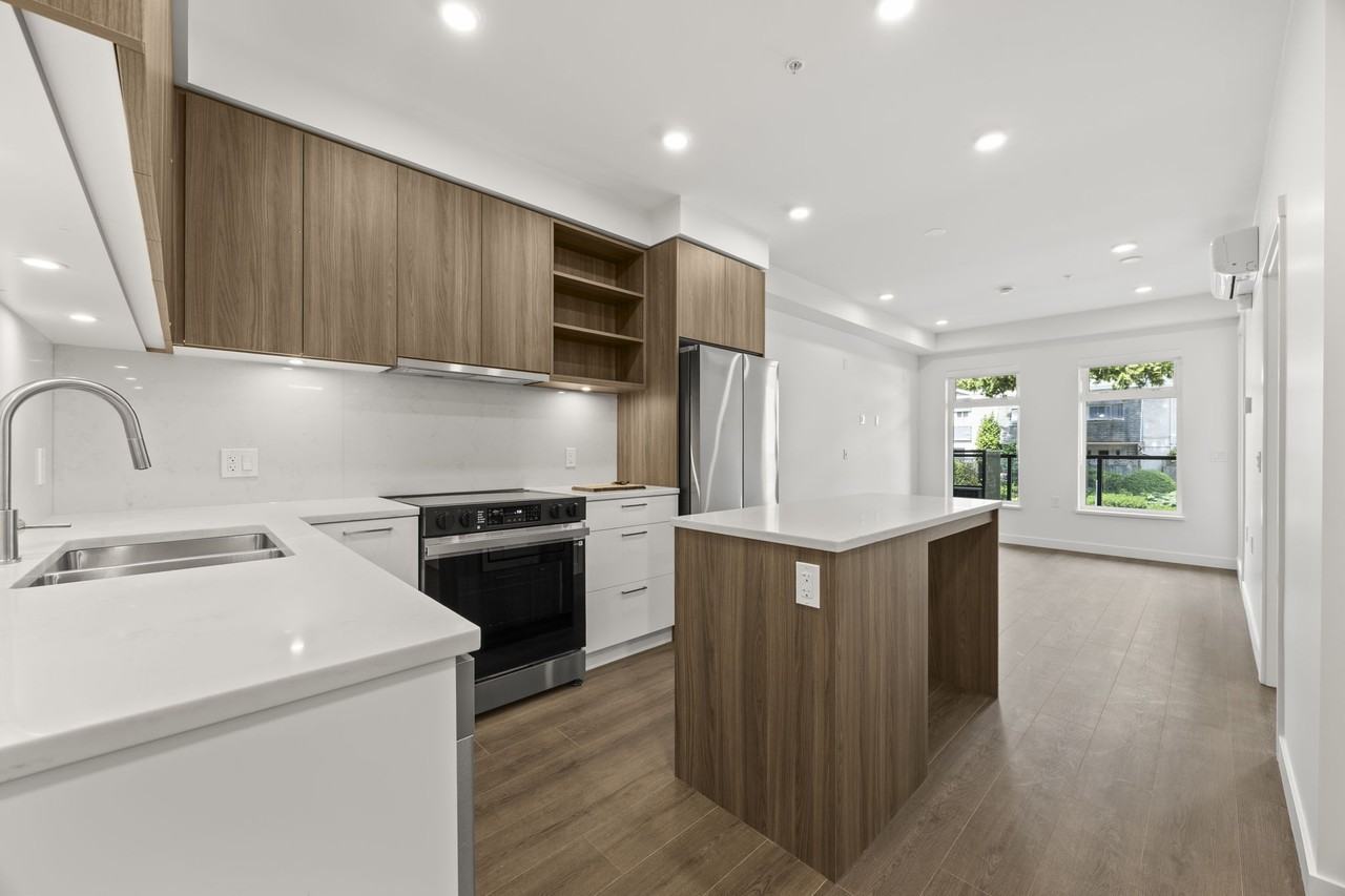82 1st Street #213 - Photo 4 of 22