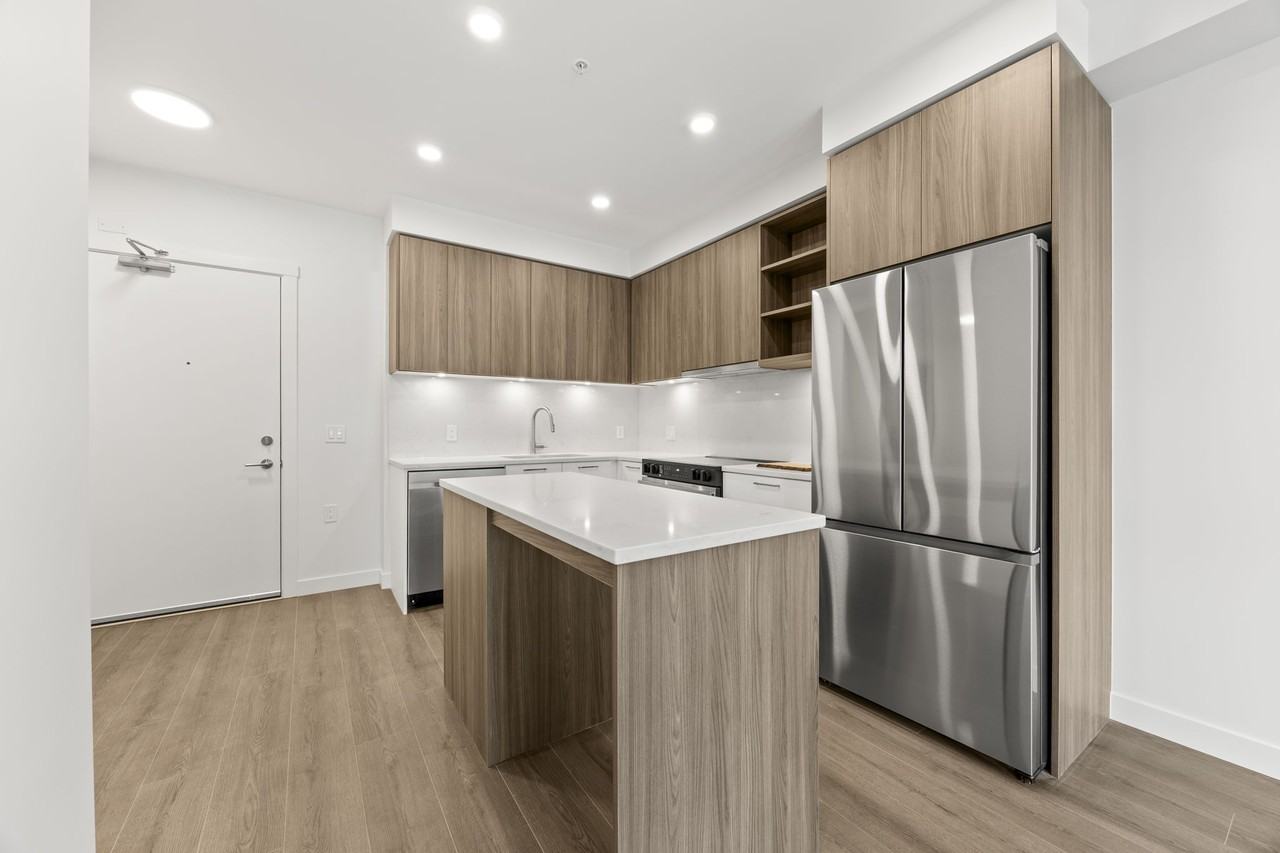 82 1st Street #213 - Photo 5 of 22